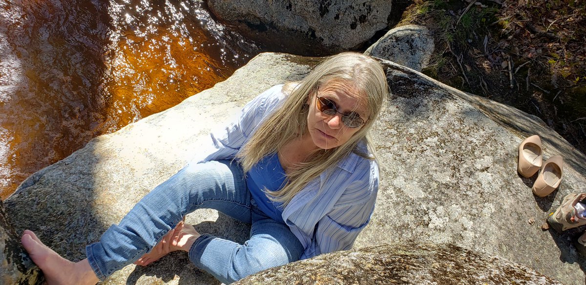 DSD81's tweet photo. A few fun pics of this free-spirited birthday girl that I am lucky enough to call FRIEND.  Birthday Weekend in the White Mountains @JohnsoJudi @ZMcGowanFanClub @barb_baran8 @howmanymanu https://t.co/BBjCKP7QIU