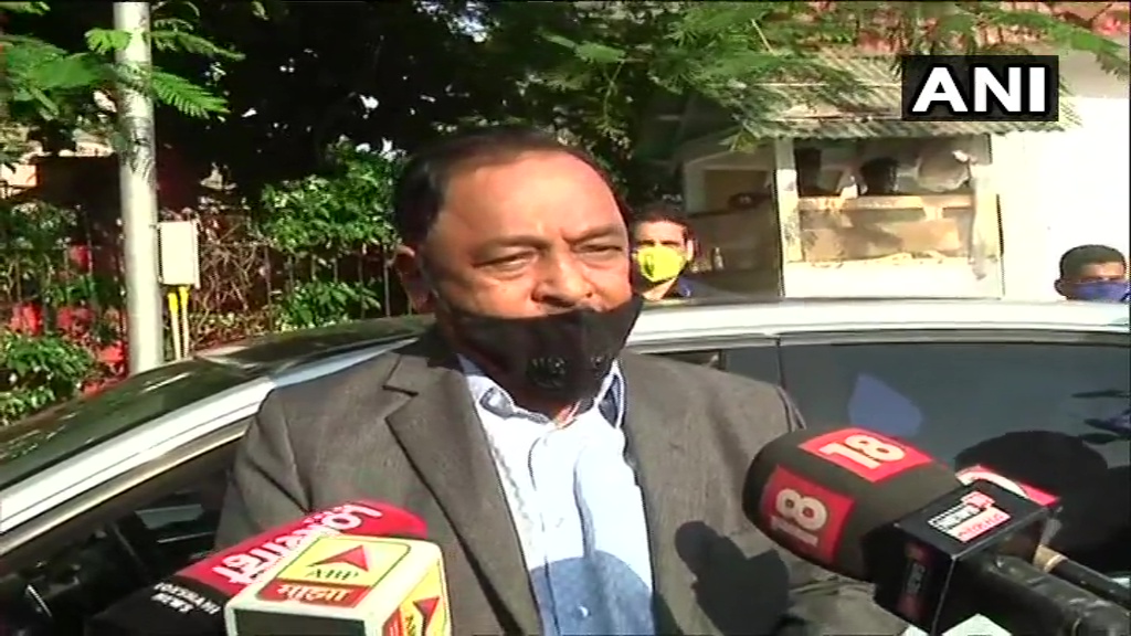 ANI's tweet photo. State govt has failed miserably. We can see Corona cases increasing everyday, the situation of hospitals is worst. So I demanded from the Governor that all Municipal corporation and state-run hospitals to be overtaken by Army: Former Maharashtra CM &amp; BJP leader Narayan Rane https://t.co/fFU9FYQAlM