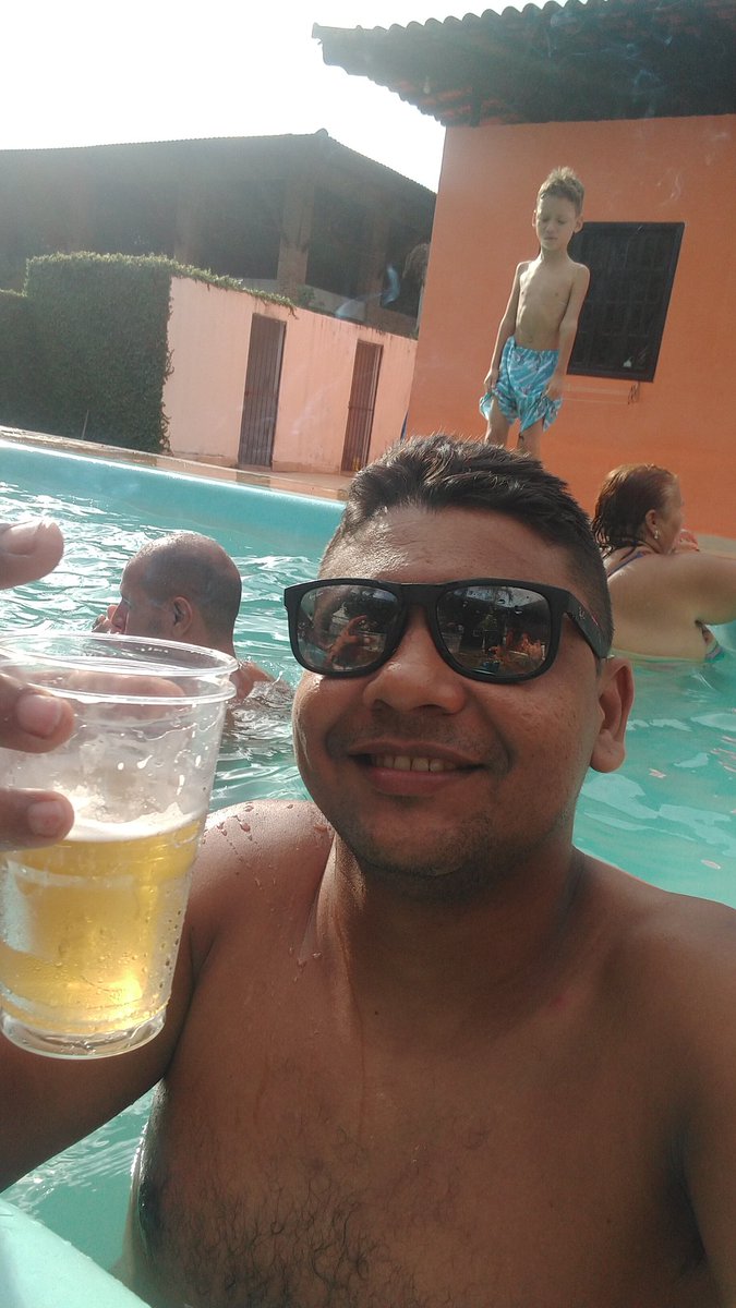 Só oq é bom dura tempo o bastante para se tornar inesquecível