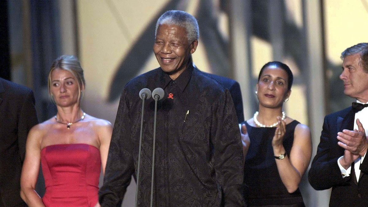 LaureusSport's tweet photo. 20 years on since Nelson Mandela spoke the words that still guide us today, at the inaugural Laureus World Sports Awards in Monaco:

"Sport has the power to change the world."

#PowerOfSport #SportUnitesUs https://t.co/RF7qKRfFM9