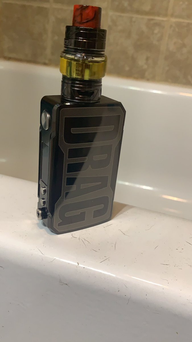 Just got a  #voopoo Drag2 they got rid of the sharp edges   I feel like I had a hand in that
