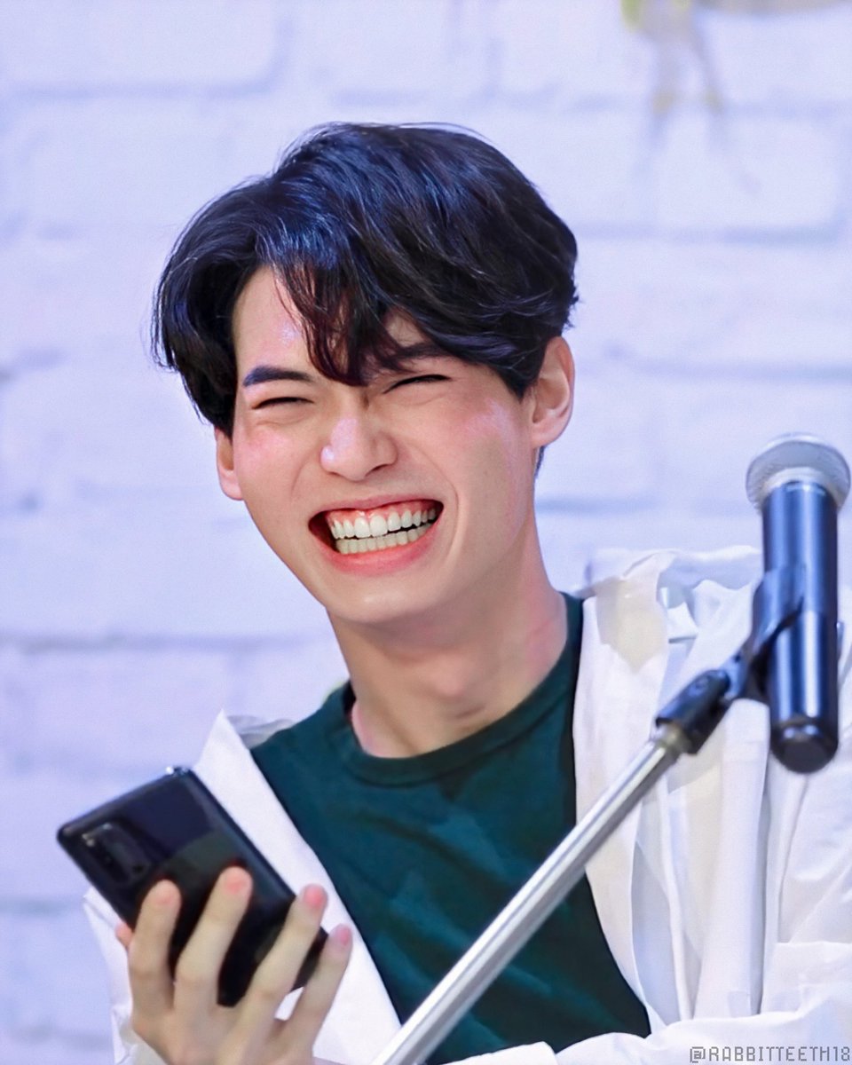 ฟันคู่หน้าของคูมกาตุ่ย 🐰 tweet media