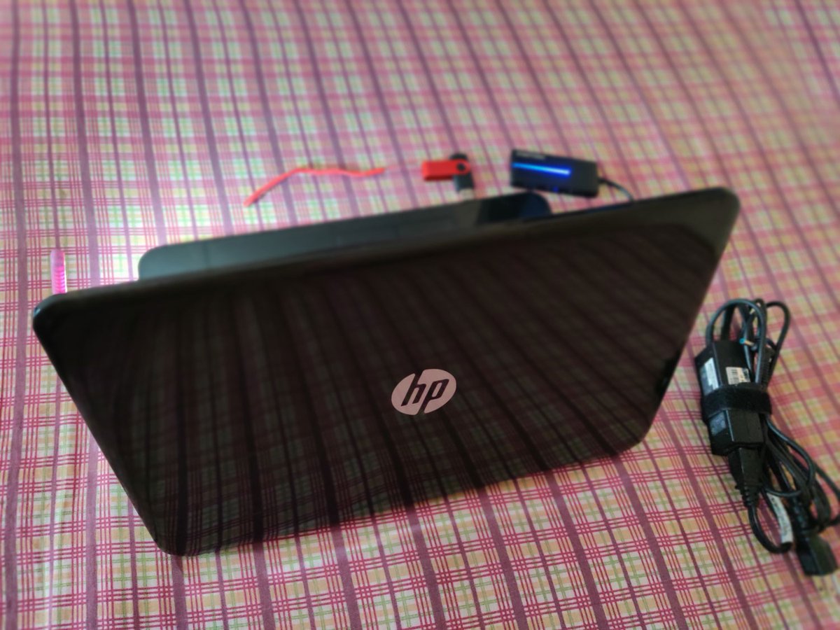 dstechcs's tweet image. Newly Refurbished HP-15z Laptop- JM$65,000.00  (negotiable).

- Windows 10
- Brand New Screen 15.6&quot;
- Brand New Battery
- Brand New Keyboard
- Brand New Charger
- DVD ROM Drive
Comes with:- 32 gig thumb Drive, USB hub/card reader &amp;amp; USB night light. 

WhatsApp: 876-329-5472.
