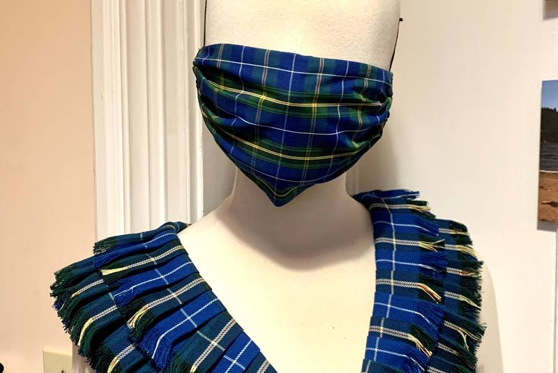 CUAbanking's tweet photo. #CUAMember @fashiontart has been keeping busy #sewing tartan #facemasks. Proceeds are split between charities for families supporting victims of the Nova Scotia shooting and @adsumforwomen.
Handmade masks can be ordered at info@veronicamacisaac.com๐ท https://t.co/9uR8dKlJIc https://t.co/LMuUIHIuKJ
