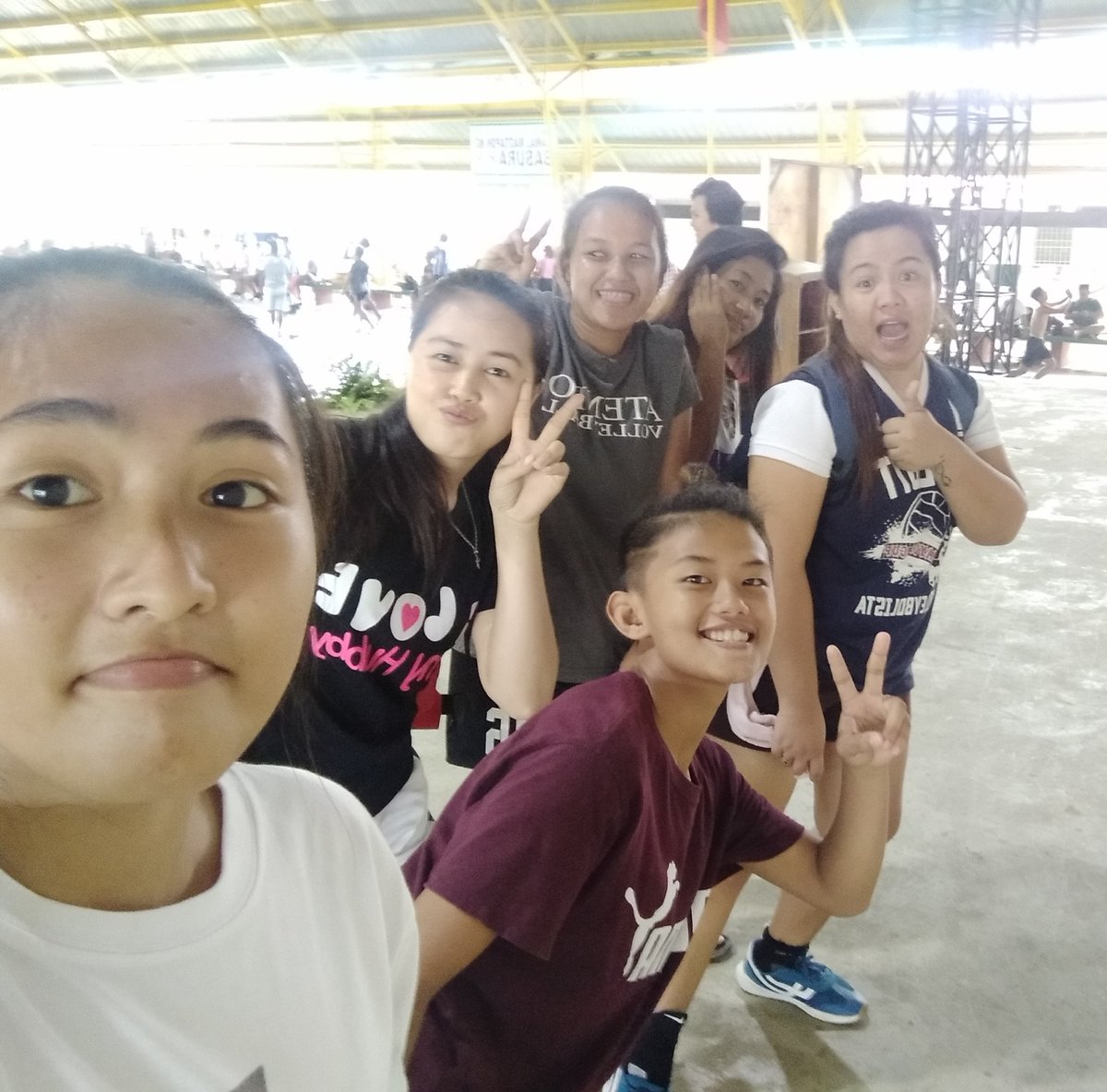 arraaajennn's tweet photo. imissyou guysππ
tagal matapos ng pandemicπ
#whenballislife
#teammates
#volleyfriends https://t.co/3VDdG9fsVb