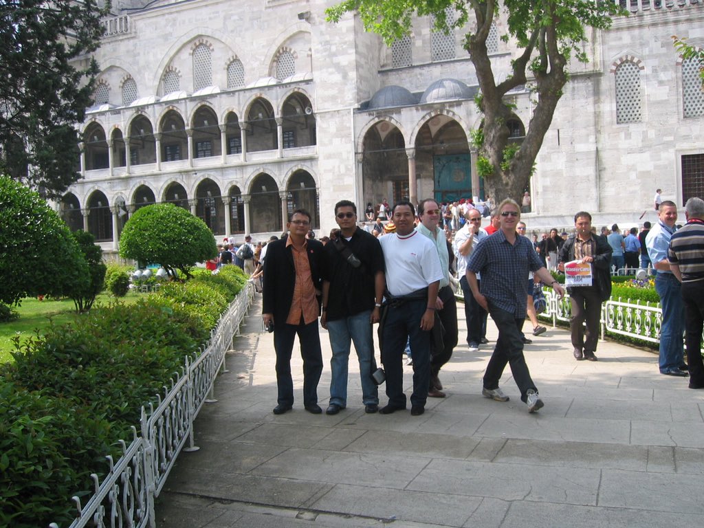 Bckgrnd sket. My company was UCL’s broadcast partner from 2001-2007. We distribute the FTA rights for Malaysia and as partners, we were UEFA’s guests for 6 finals during that periodIt was a heck of a time dealing with UEFA as rights holder, Globecast as sat provider, RTM & TV3