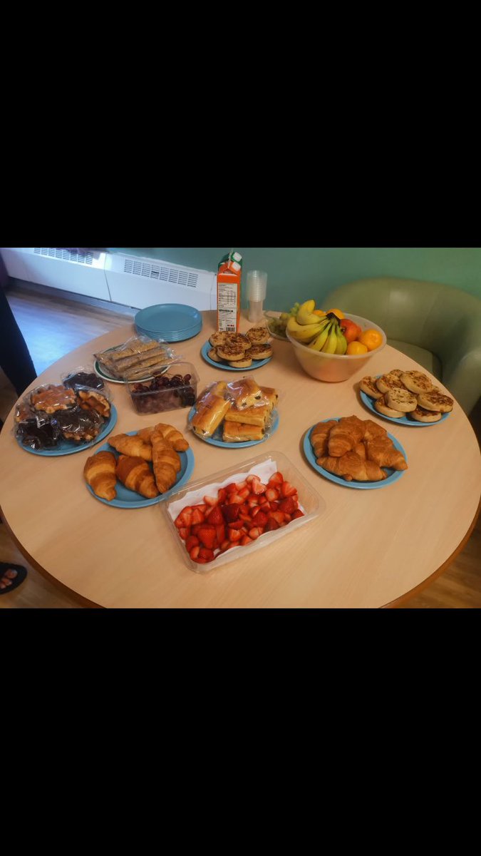 leannewills09's tweet photo. Kindness week continued with a lovely social distancing brunch made by the ever so thoughtful Linda every week so goes above and beyond to ensure the service users have an activity filled day !! #GMMHSuperstars #TogetherGMMH  #vivalaurel @GMMH_NHS https://t.co/Qy5yD29D9n