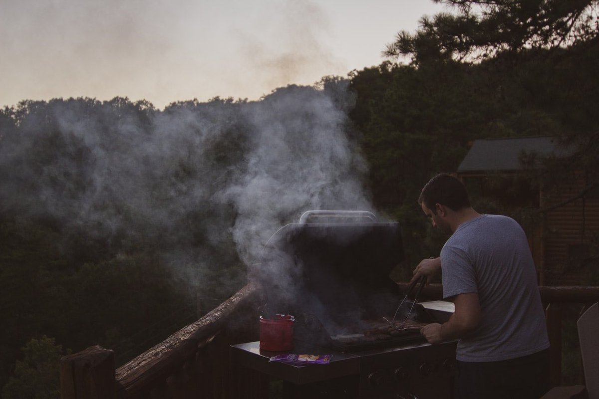 Caravan_Designs's tweet image. Here’s to the ones that suddenly turn into grillmasters over the long weekend #mdw