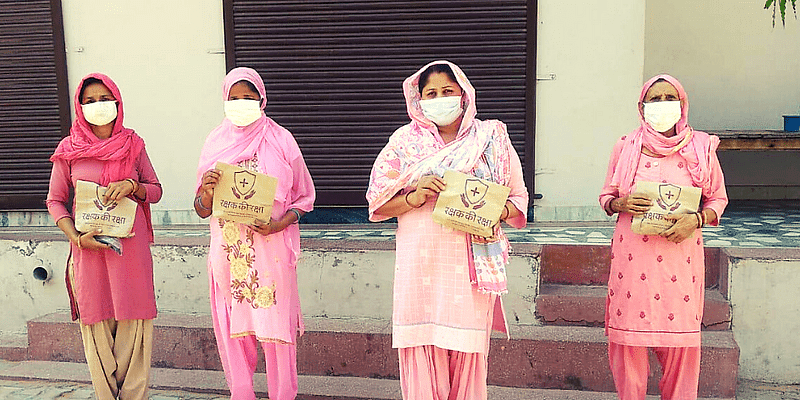 _SocialStory's tweet photo. An army of healthcare workers who're battling #COVID19 in rural India are in dire need of protective gear. Find out how the #RakshakKiRaksha campaign is protecting these brave #CoronaWarriors - many of whom are women. 

@HUL_News 

https://t.co/ymvhijBfRD https://t.co/WqerwWWSms