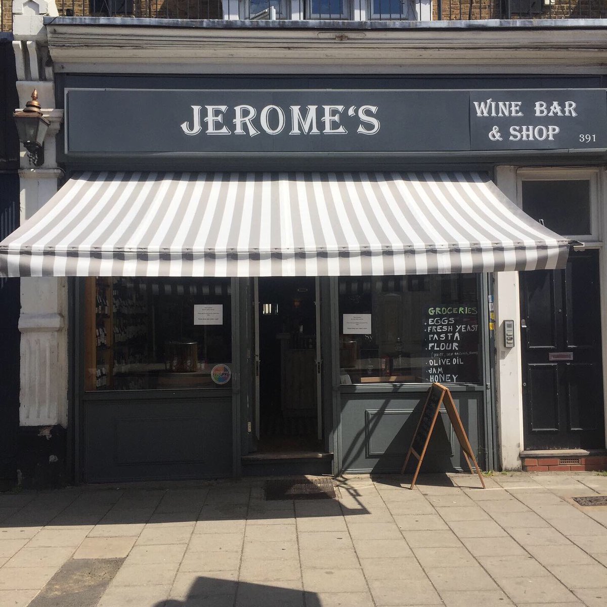 jerome10499429's tweet photo. Don’t we look a bit more frenchy now ?  What do you think ? Don’t forget you can shop online and get delivered on the same day ! https://t.co/bjGpqtEF7V #summerishere #croftonpark #jeromeswinebar #winetime https://t.co/mcvBpDdup2