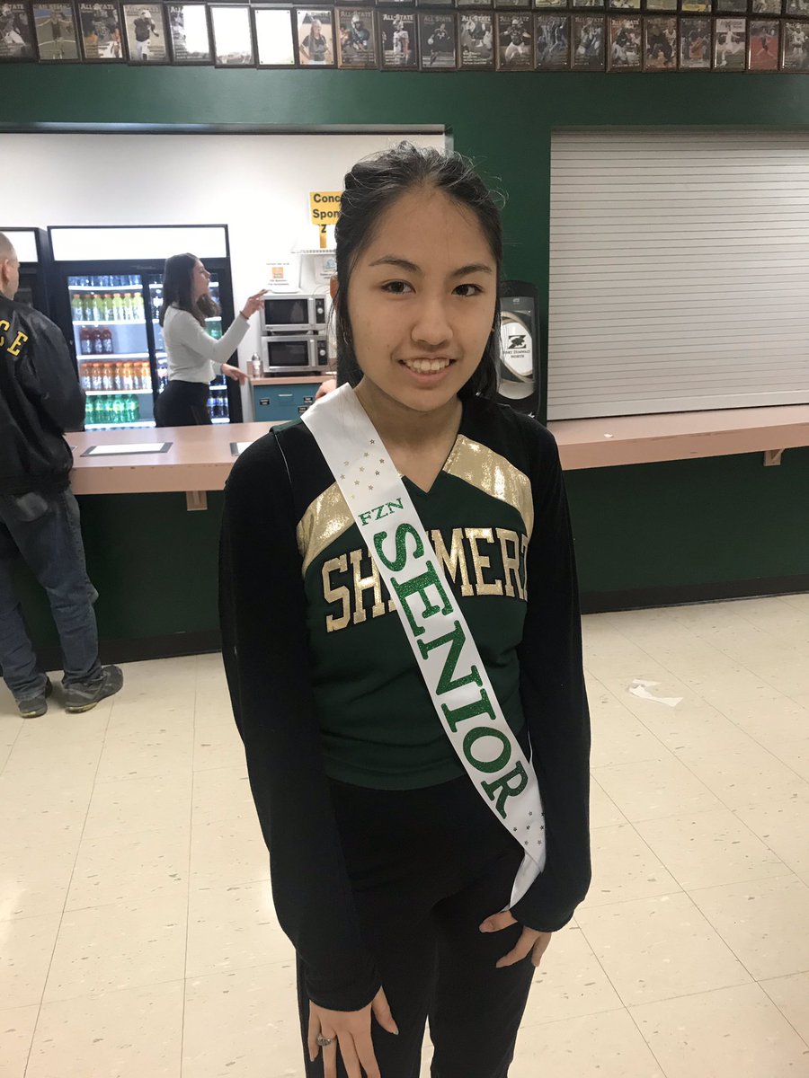 Happy Birthday to our senior shimmerz dancer Jenna ! We love you girly and we hope you have a great birthday! 🥳💚💛👯‍♀️