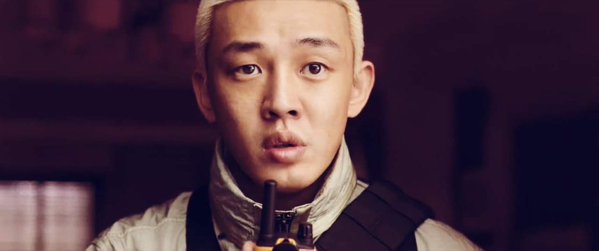 New face of #Alive.
I truly couldnt understand this white short hair. But after todays trailer I cought myself on idea that now I see only his eyes, his emotion. Amazibg, cant wait to see whole movie.
#yooahin #hongsick #alivemovie