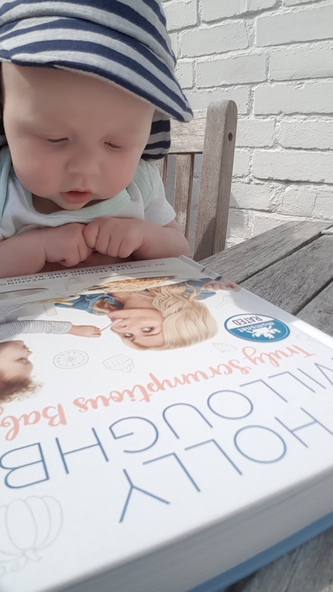 Deciding what he wants first <a href="/hollywills/">Holly Willoughby</a>! We're a few weeks away from starting our weaning journey. Loving your book 👍
