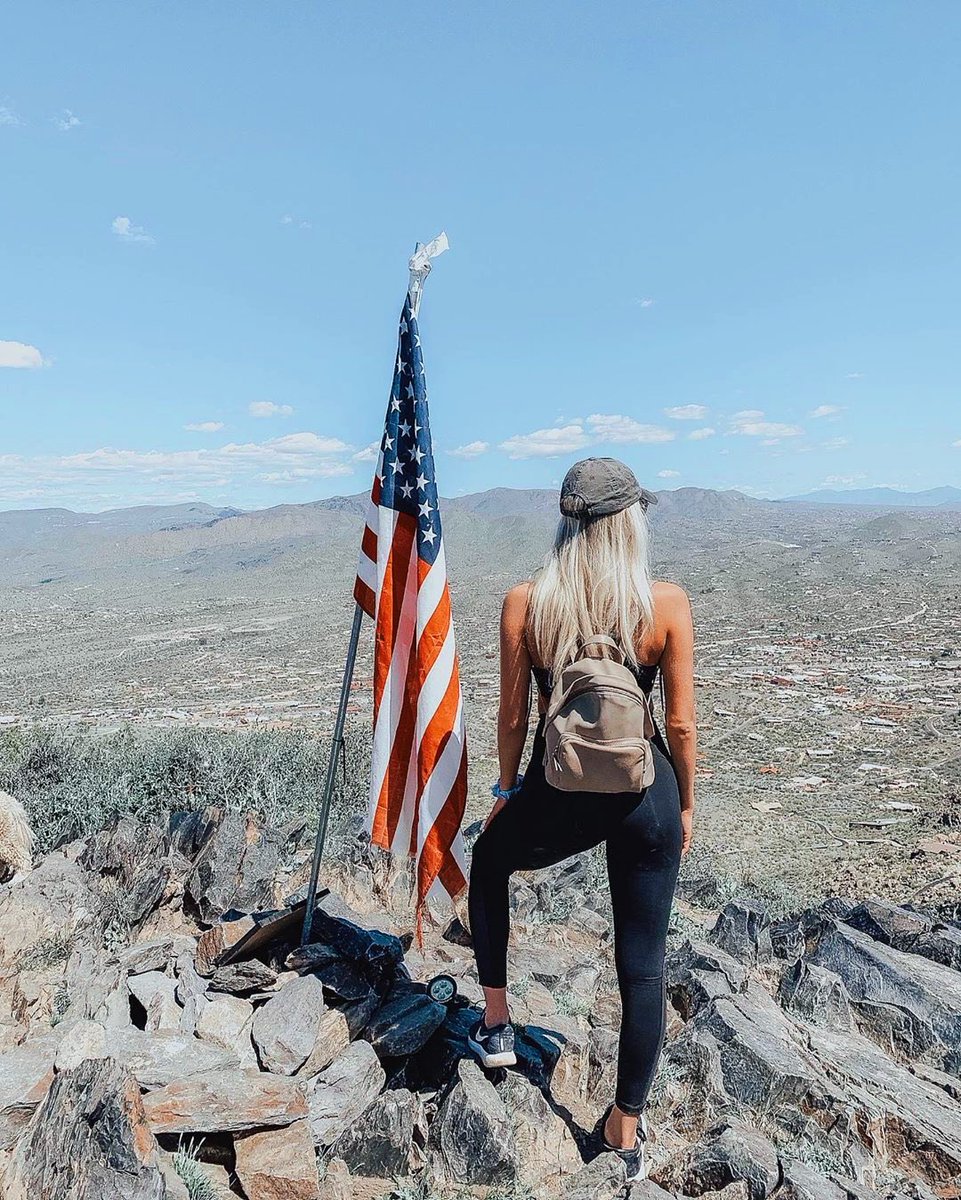 Today, we show gratitude for those who gave their lives while in service to the United States.

As we honor and remember their sacrifice, we wish you and your loved ones continued health this #MemorialDay weekend. 🇺🇸