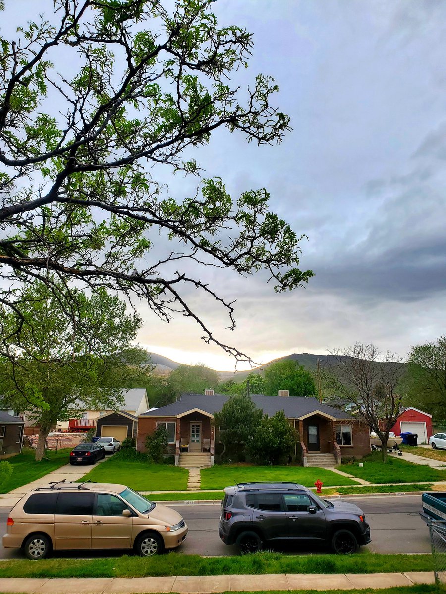 SoJoBmanUtefan's tweet photo. @utefan_42 Lower or upper West Jordan, if you don't mind me asking? I live in Copperton and live sitting on my porch looking at the Oquirrh mtns.!
#ViewDoesntSuck https://t.co/HdpQfermnh
