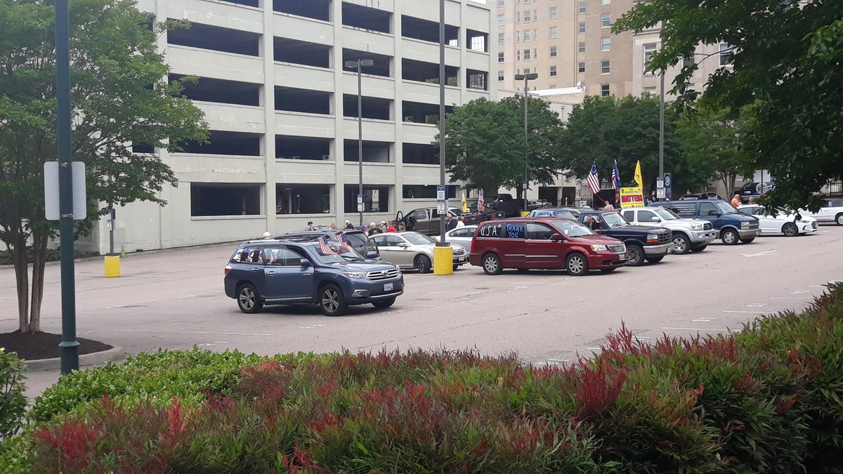 I found their parking lot as they get ready. There are 20 cars in the lot.