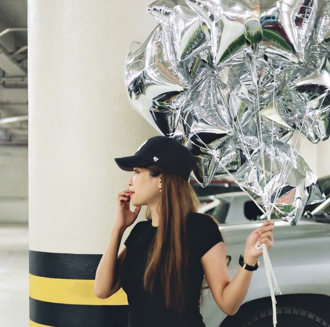 jonaxxology's tweet photo. 4 MILLION FOLLOWERS
58 MILLION VOTES 
More stories to read.
More jboys to love.
More jgirls to admire.
More love for jonaxx.
More support for the queen.

We love you so much!
#UnbreakableJonaxxF4Mily https://t.co/nZetqdNbt3