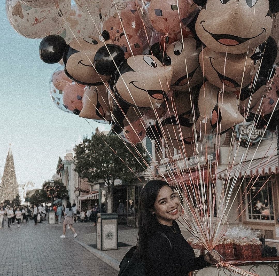 jonaxxology's tweet photo. 4 MILLION FOLLOWERS
58 MILLION VOTES 
More stories to read.
More jboys to love.
More jgirls to admire.
More love for jonaxx.
More support for the queen.

We love you so much!
#UnbreakableJonaxxF4Mily https://t.co/nZetqdNbt3