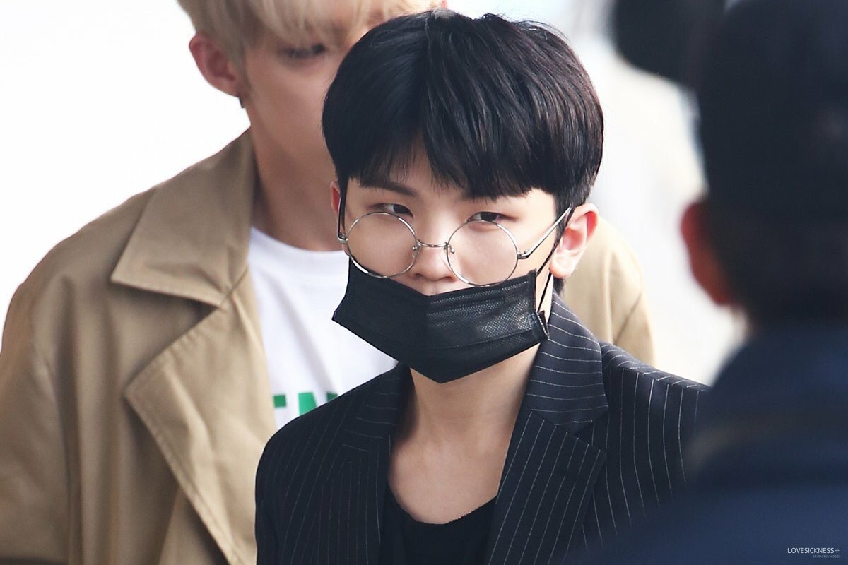  #WOOZI  #SEVENTEEN  #세븐틴 @pledis_17  #세븐틴_5주년_영원히_빛날_우리 #SEVENTEEN5thAnniversary