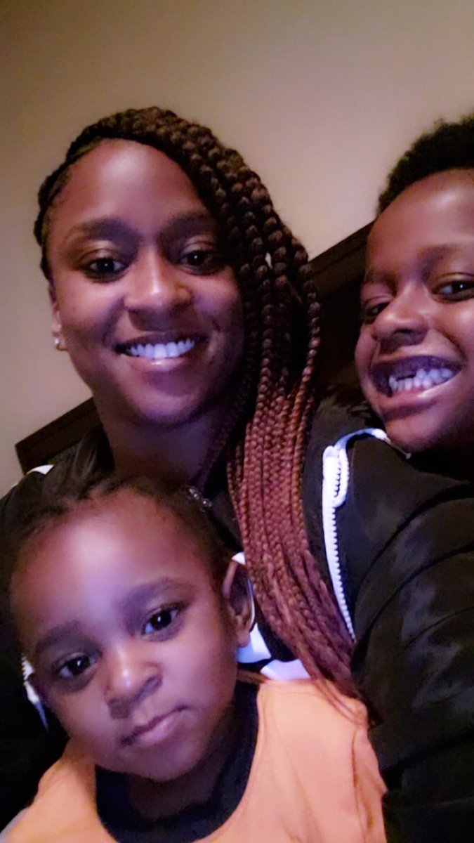 QuoyaW's tweet photo. @FAMUAthletics Hey my Name Quaya , I’m 24 Single mom of 2 (6year old, 3year old) .. I’m unemployed at the moment (Laid off Dietary LEA Server) I live in low income housing &amp; We need food &amp; Supplies 🙏🏾❤️ If Anyone Can help anything is Appreciated https://t.co/i8dFkJCZ7f 😔❤️ https://t.co/jCHP2AsKUI