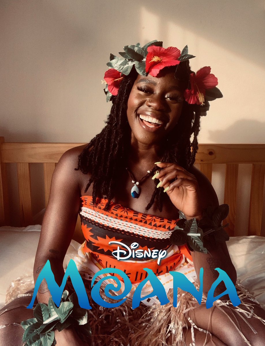 See the line where the sky meets the sea? It calls me