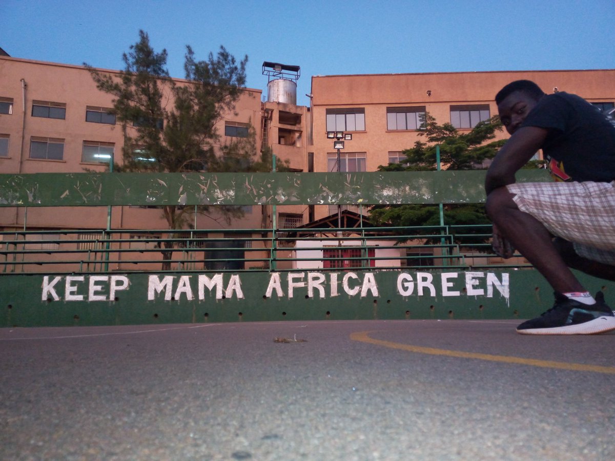 The message is clear,
#KeepMamaAfricaGreen 

📷: <a href="/GreenCampaignAf/">GCCA</a> <a href="/Fridays4FutureU/">Fridays For Future Uganda</a>