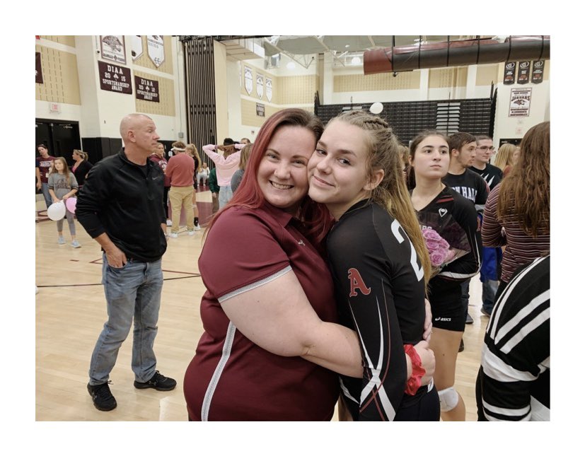 MrsFogiel's tweet photo. On this #MM I want to recognize Jordan Hudson. Although I’ve never had the privilege of being her teacher, I have been her coach. 🏐 Jordan always gives 💯 &amp; can ALWAYS brighten my day with her smile.  #ASDSalutesourSeniors2020 #ASDSeniorStrong2020 🐾 https://t.co/N5kYYjBN2M