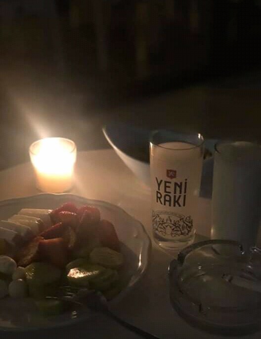 Biz seninle  

RAKIYLA BUZ GİBİ