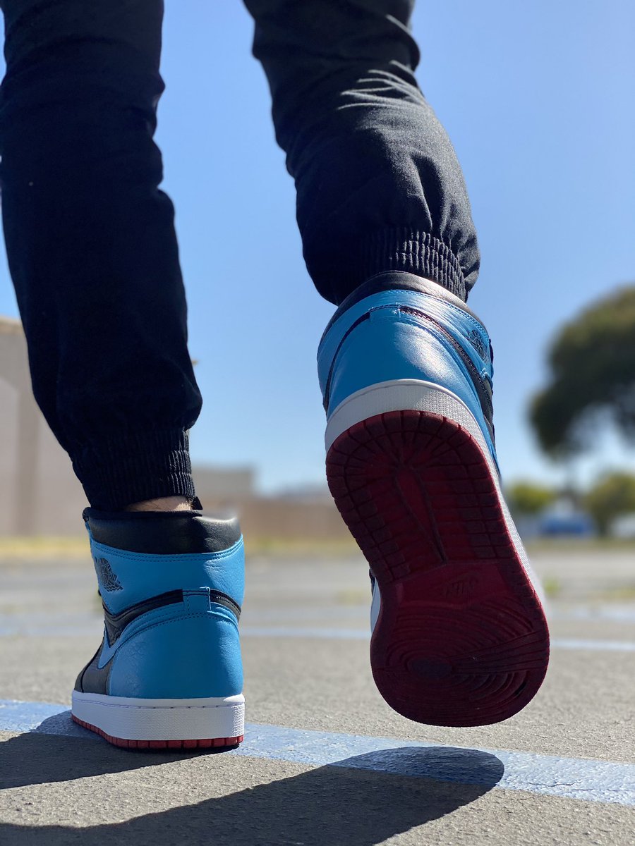 EssentialSNKRS's tweet photo. Happy Memorial Day sneaker fam! What are all you rocking today?
#unctochi #jordan #quarantinekicks #memorialday #aj1 #gang #california https://t.co/4VqCke6yoN