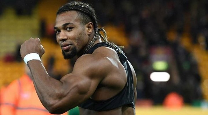 GoFoot9's tweet photo. Jurgen Klopp aurait fais de Adama Traoré sa priorité pour le prochains mercato 🔥
Wolverhampton voudrait vendre l'espagnol au moins 67M€ 💸💸
#TeamGofoot | #mercato | #adamatraore | #liverpoolfc | #wolverhamptonwanderers https://t.co/Vpcf3li7og