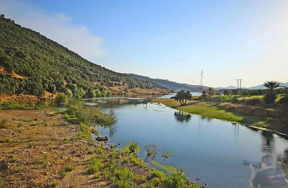 منظر رائع من ضواحي مدينة خنيفرة 
لنهر ام الربيع