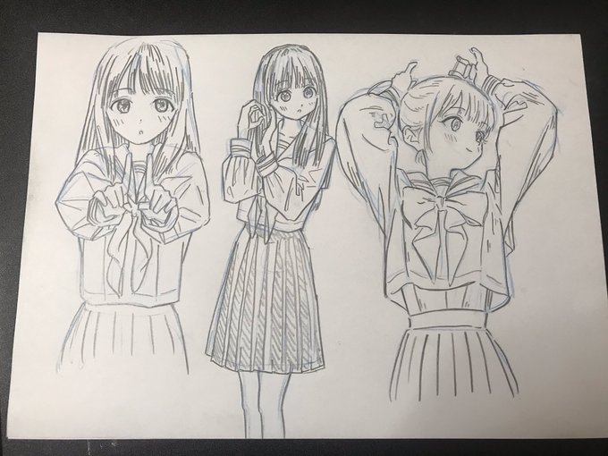 セーラー服を描かないといけない機会があるので明日ちゃんをひたすら模写する日々を送ってる
あと3B以上の鉛筆で筆圧の強いパキパキした線で描くのにハマってる 