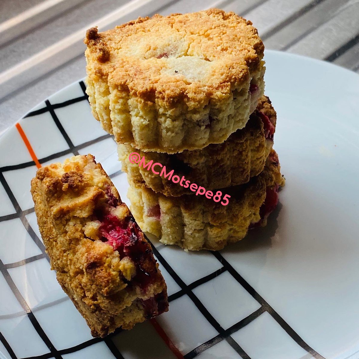 On #day60oflockdown and #AfricaDay2020 I made Low Carb Strawberry 🍓 Scones 
Recipe Below and on my insta for step-by-step 
IG: @MCMotsepe85