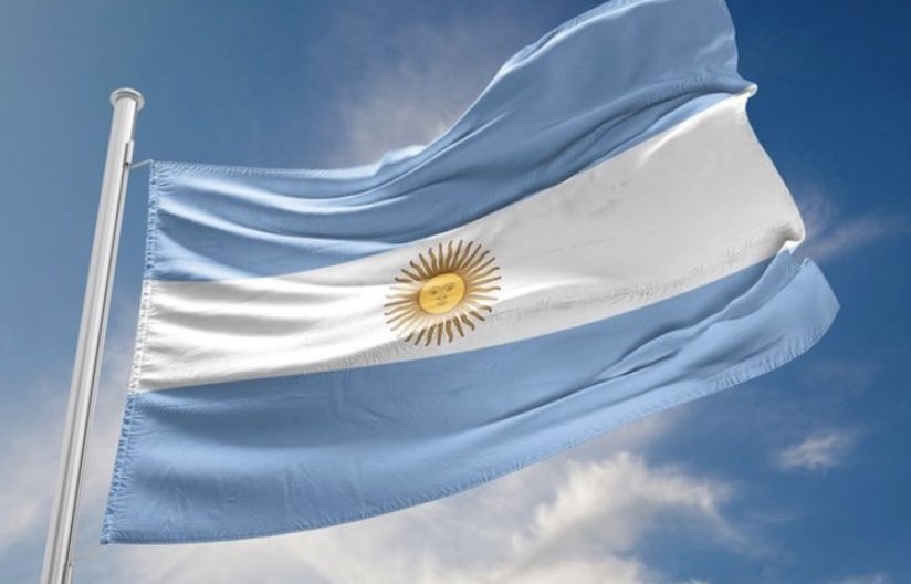 ¡¡FELIZ DÍA DE LA PATRIA!! 🇦🇷 

Y al pueblo Argentino... hoy, más SALUD que nunca!!! 🍷
