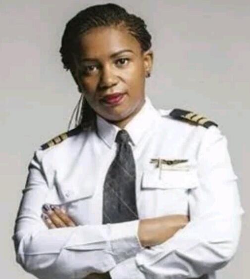 14. Asnath Mahap - 1st South African female pilot to acquire an Airline Transport Pilot Licence & to become a commercial pilot in South Africa.