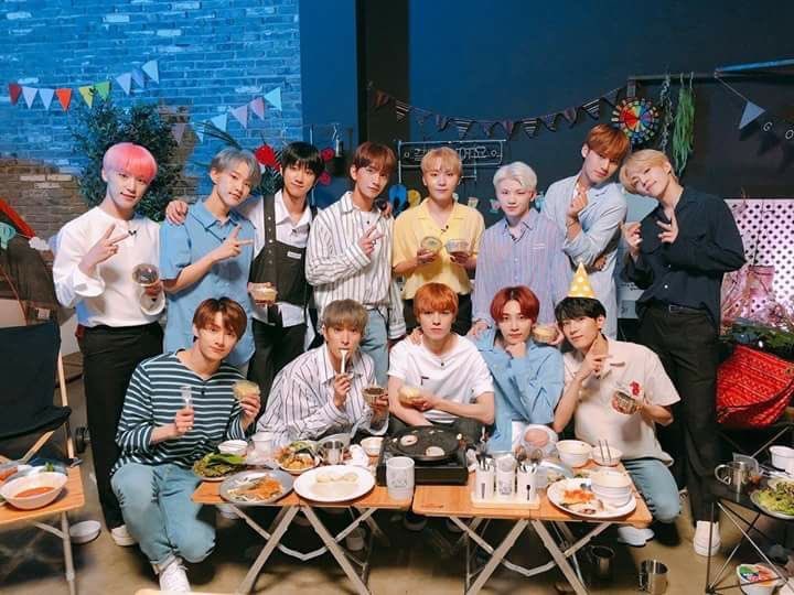 — a thread of seventeen but instead they get older as you scroll — #SEVENTEEN  #SEVENTEEN_5TH_ANNIVERSARY  #세븐틴과_함께_5래가즈아  #세븐틴