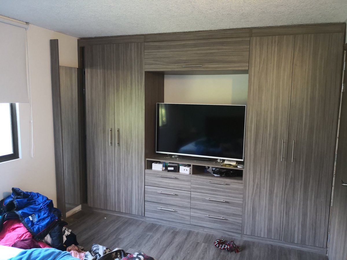 AlexizOrtiz82's tweet photo. A esto me dedico quien nesecita algún tipo de mueble https://t.co/MmcBFjSKlC