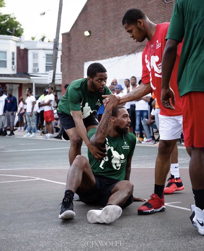 Lonnie Young Summer League at Lonnie Young Rec Center in the East Germantown section of Philadelphia! Great Vibes.... Great Energy.... Great Hoops  #LonnieYoungSummerLeague  #LYSL  #Uptop  #Uptown  #EastGermantown  #Philly  #SummerHoops  #PlaygroundBasketball