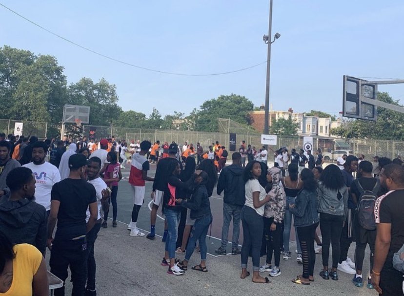 Lonnie Young Summer League at Lonnie Young Rec Center in the East Germantown section of Philadelphia! Great Vibes.... Great Energy.... Great Hoops  #LonnieYoungSummerLeague  #LYSL  #Uptop  #Uptown  #EastGermantown  #Philly  #SummerHoops  #PlaygroundBasketball