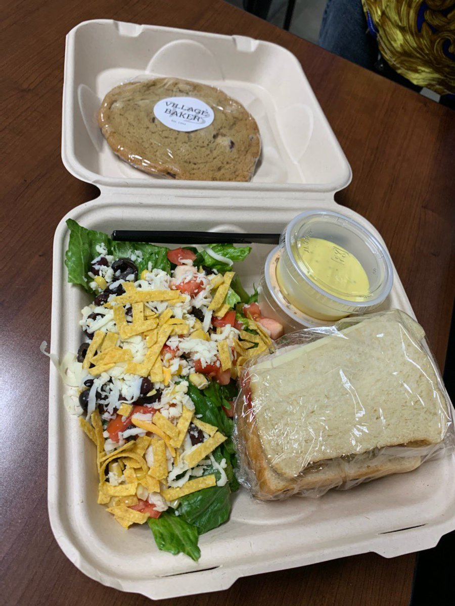 Maggie Cochran tweet media