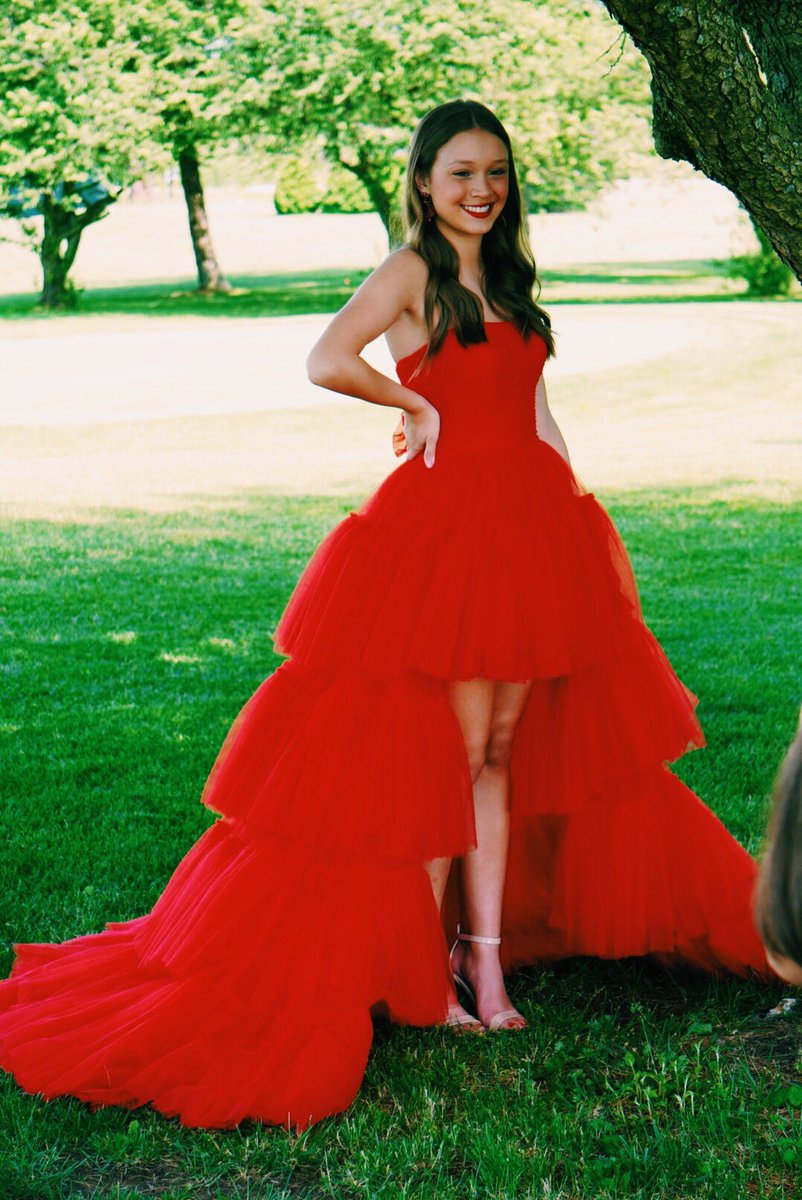 taylorrclinee's tweet photo. #promathome with this cutie♥️ @SherriHill @missprissgowns https://t.co/fftUQ5zJ8r