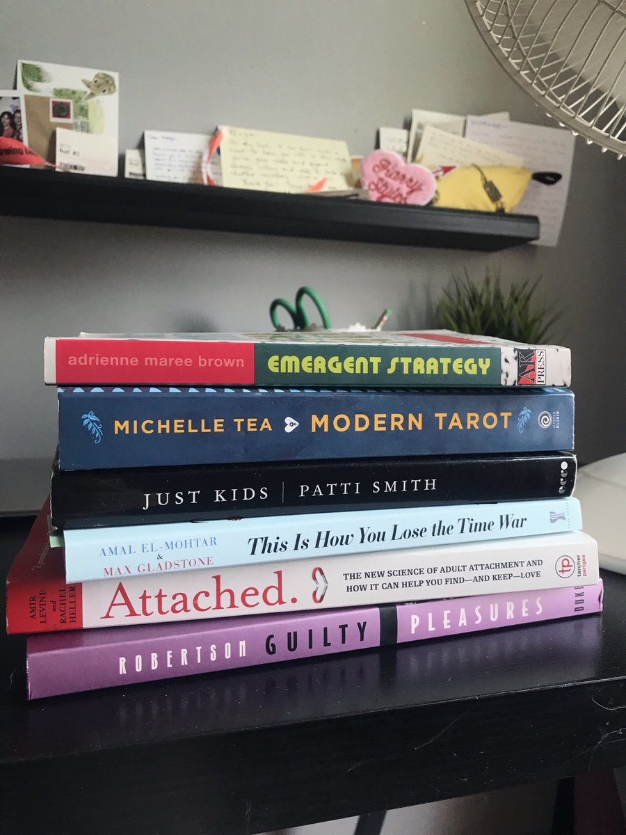 Thanks for the tag, @emmakmt! Here’s my desk stack. Bottom two are on loan from pals, middle two are my current fun reads, and the top two just never leave my desk. Tagging @acafemmeic, @tvevangelist, @girlgutters, and @sunraeshining. 👀