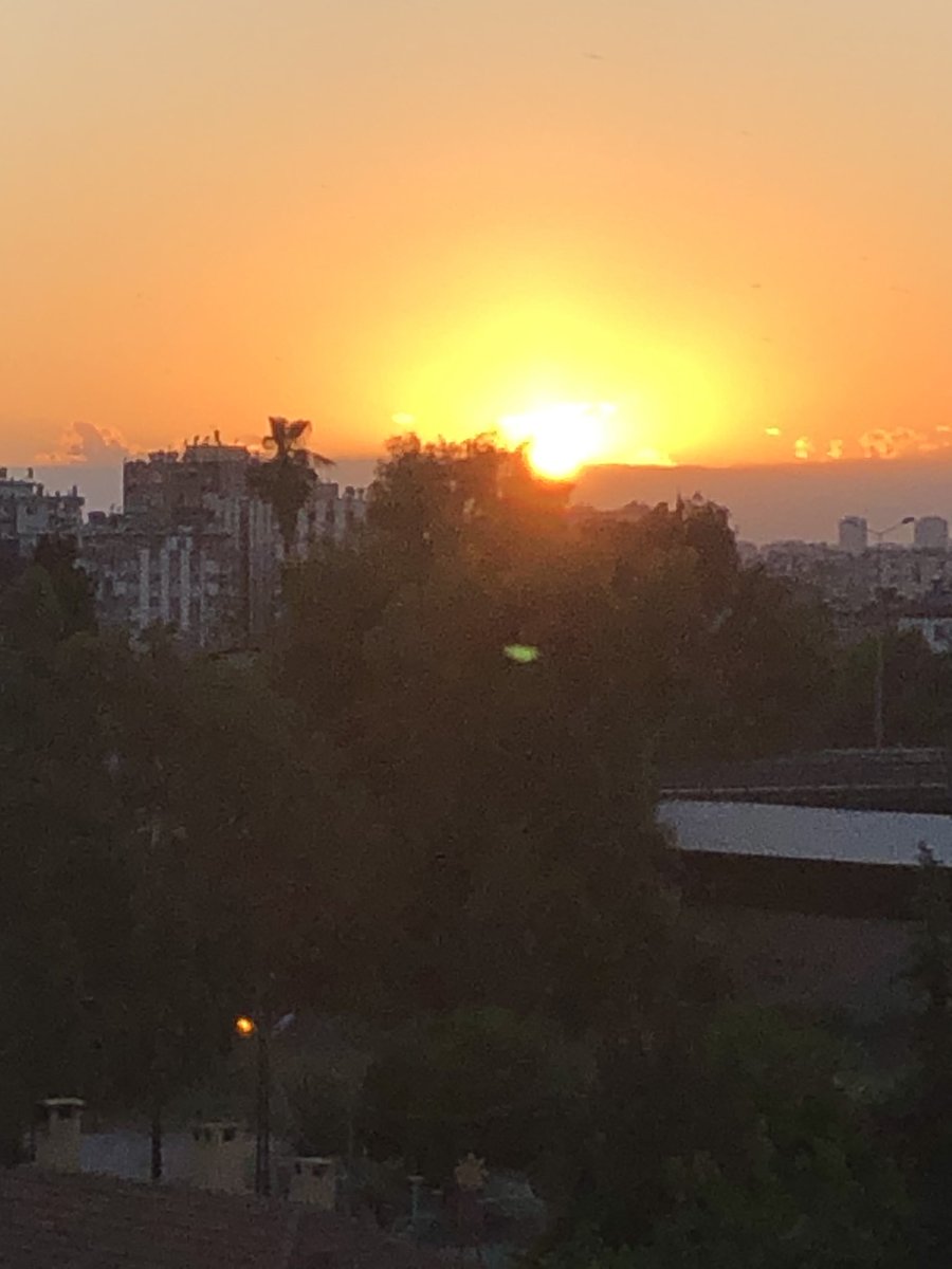 GokogluSerdar's tweet photo. Gün batımı , günün en güzel ve saf hali ... https://t.co/GnaLCP5KS9