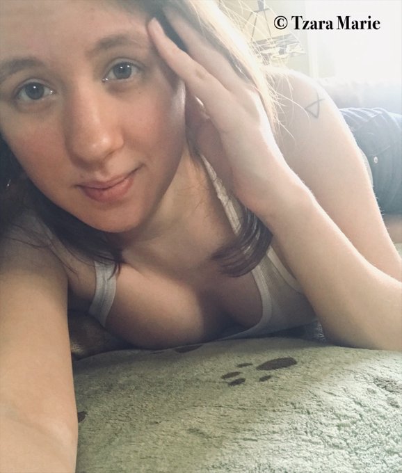 Happy Memorial Day friends! It&rsquo;s still hot as balls! I&rsquo;m filming some sexy content today 😇 I&rsquo;m also on<a href="/tag/mvsales"class="tags"><span>#mvsales</span></a>