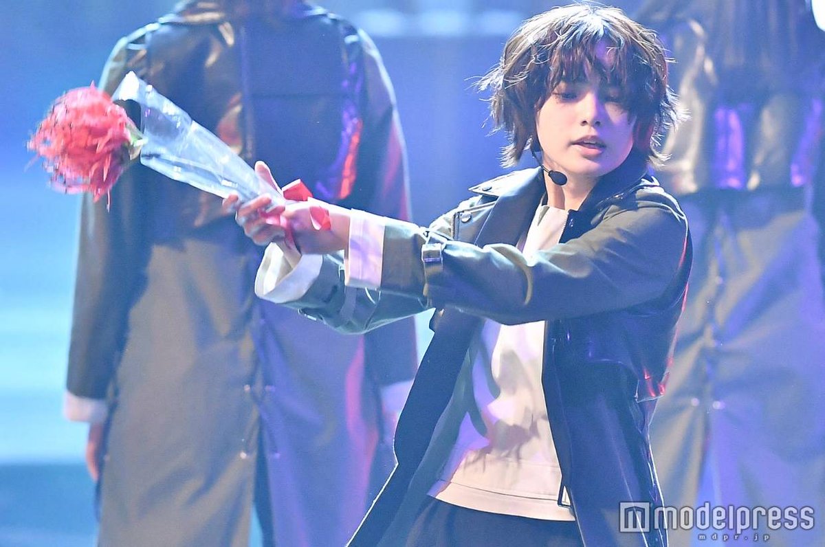 a thread of hirate yurina but she gets older as you keep scrolling: