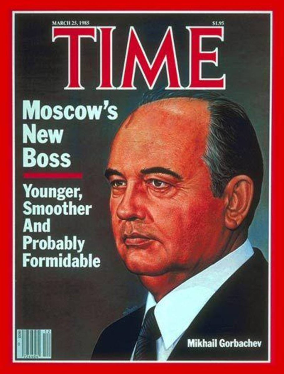 Alex_MoralesV's tweet photo. Gorbachov, ídolo del estadounidense, vendepatrias, merecidísimo nobel de la paz. 
Pequeño hilo sobre sus apariciones en publicidad o similar como mascota del capitalismo. https://t.co/E9O4vCfdDB