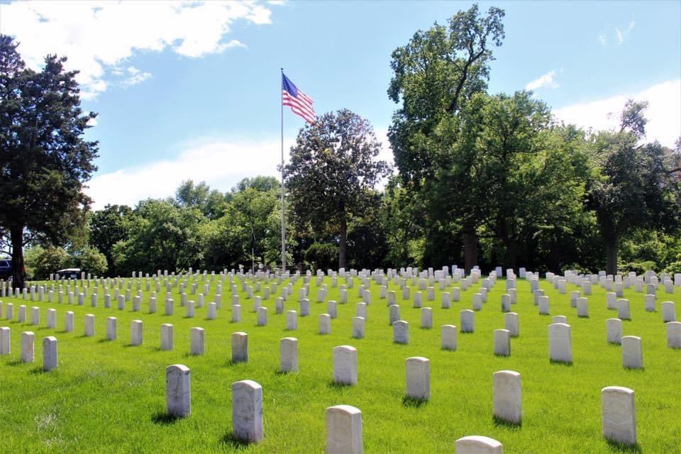 On this Memorial Day we thank all those that have served, are serving, and the families of those that served. Thank you for your sacrifice and here’s to all who were lost ❤️🤍💙
🇺🇸Sláinte🇺🇸