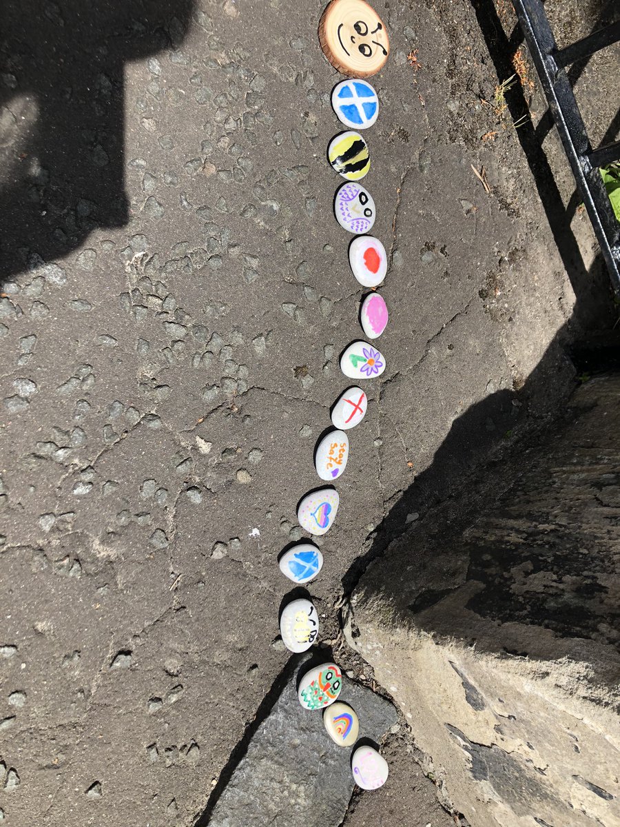 Caitling16's tweet photo. We have started a pebble caterpillar #love #community #youngpeople @JRAberlour https://t.co/MECin1pHFp