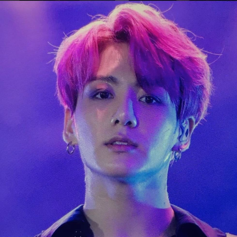 jeon jungkook as the colors of the rainbow; a needed thread