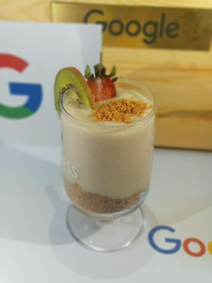 Harfo_msq's tweet photo. Thanks to google for loving Africa and I just made the Ghanaian Tiger nut pudding(Atadwe) paired with @DuchessT_ my co-chef ❤

#AfricaDay2020 #OpenUpYourAfrica @zeeliciousfoods https://t.co/j033s24Cck